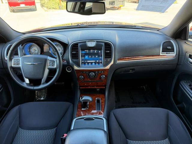 2012 Chrysler 300 300