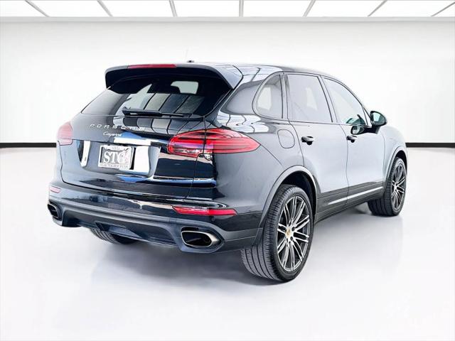 2017 Porsche Cayenne Platinum Edition