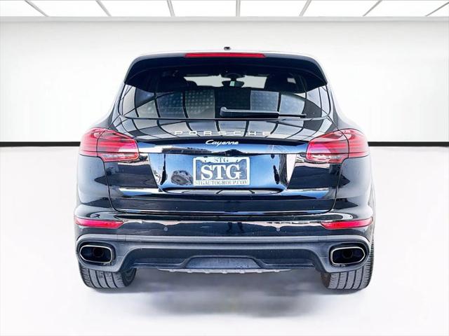 2017 Porsche Cayenne Platinum Edition