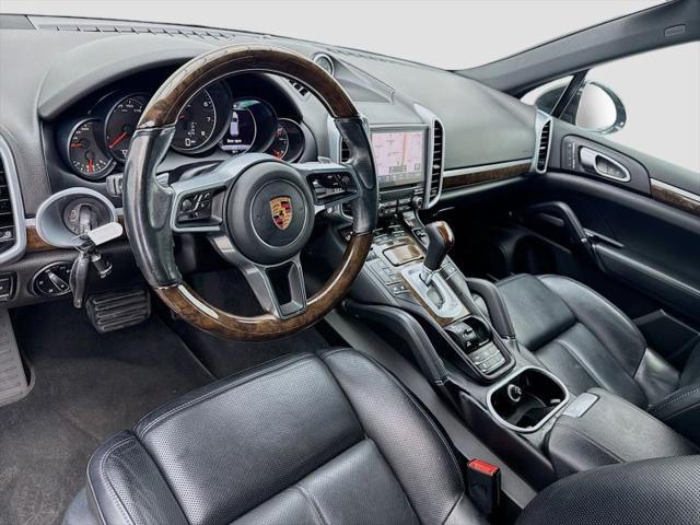 2017 Porsche Cayenne Platinum Edition