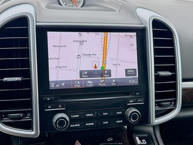 2017 Porsche Cayenne Platinum Edition