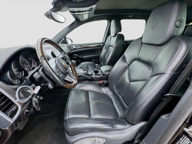 2017 Porsche Cayenne Platinum Edition