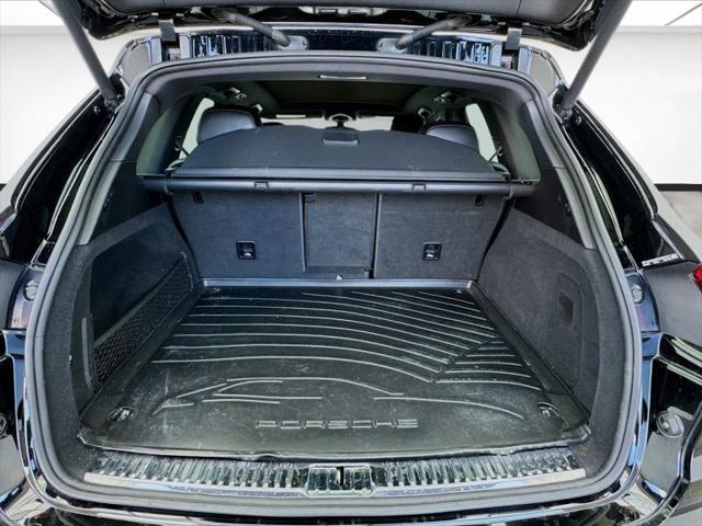 2017 Porsche Cayenne Platinum Edition