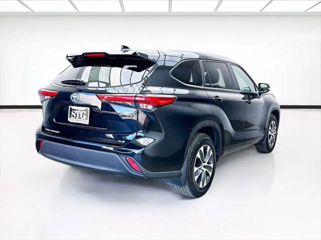 2023 Toyota Highlander Hybrid XLE