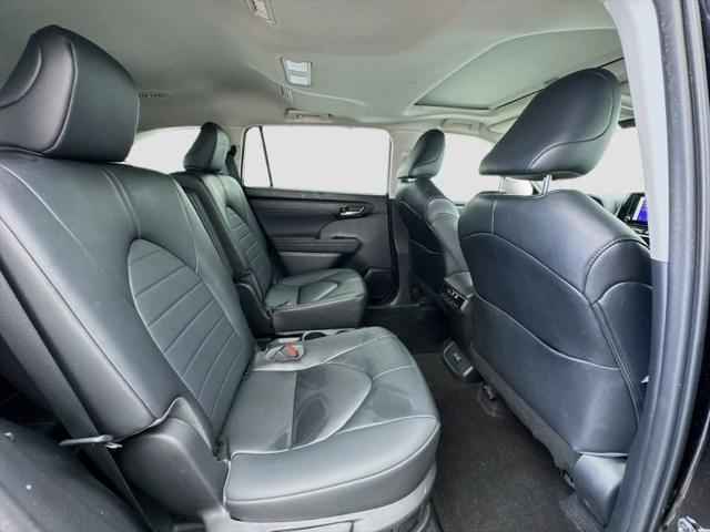 2023 Toyota Highlander Hybrid XLE