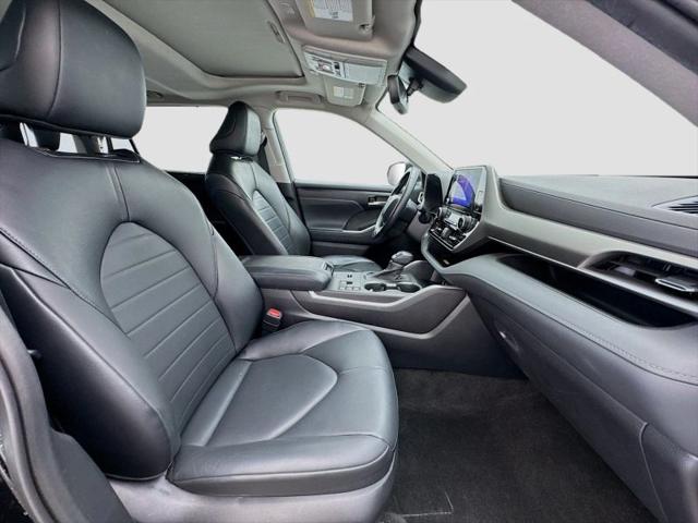 2023 Toyota Highlander Hybrid XLE