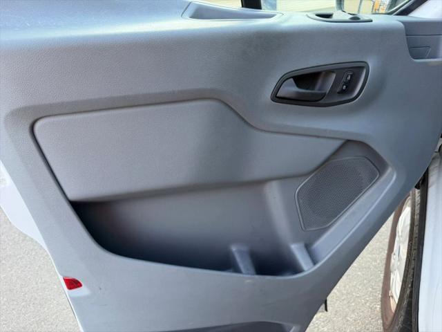 2018 Ford Transit XLT