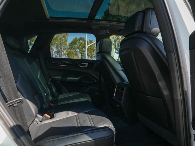 2021 Porsche Cayenne Base