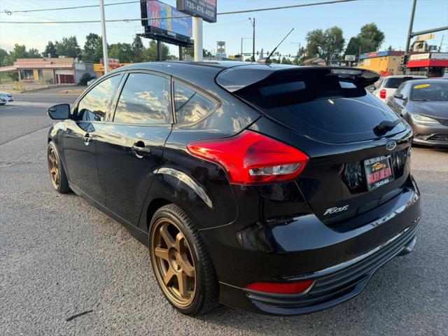 2017 Ford Focus ST