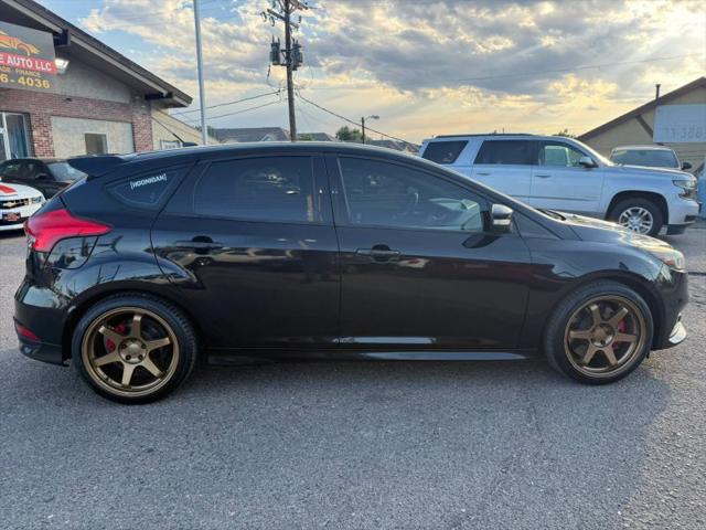 2017 Ford Focus ST