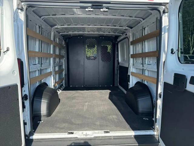 2025 Ram ProMaster 2500 Cargo Van Tradesman Low Roof 136 WB w/Pass Seat