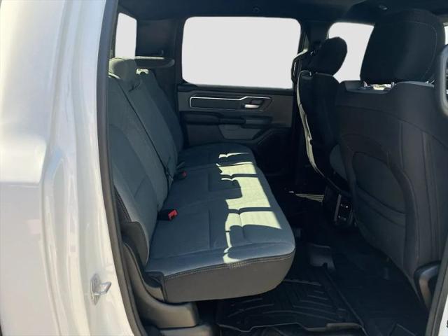 2023 Ram 1500 Big Horn Crew Cab 4x4 64 Box