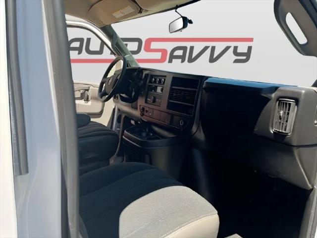 2025 GMC Savana Cargo RWD 2500 Regular Wheelbase Work Van