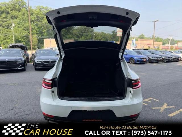 2018 Porsche Macan Base