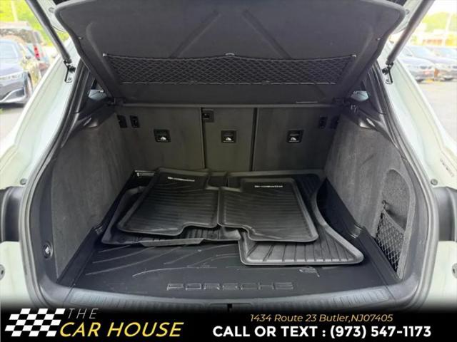 2018 Porsche Macan Base