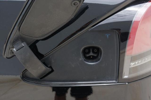 2024 Tesla Model X Plaid Tri Motor All-Wheel Drive