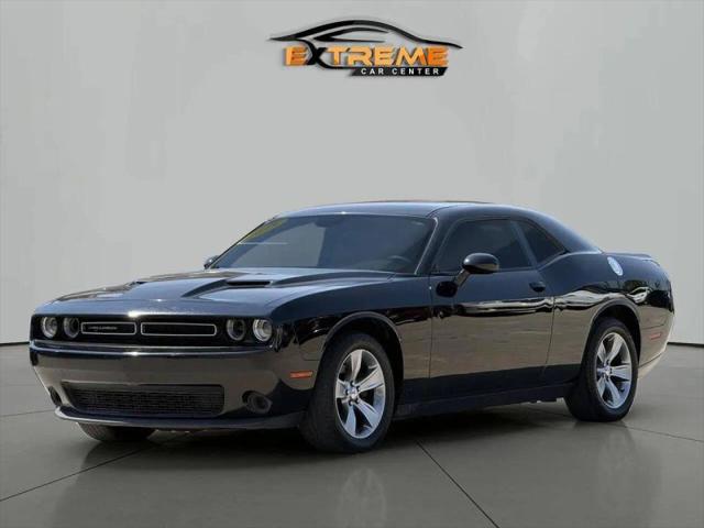 2018 Dodge Challenger SXT for sale in Detroit, MI