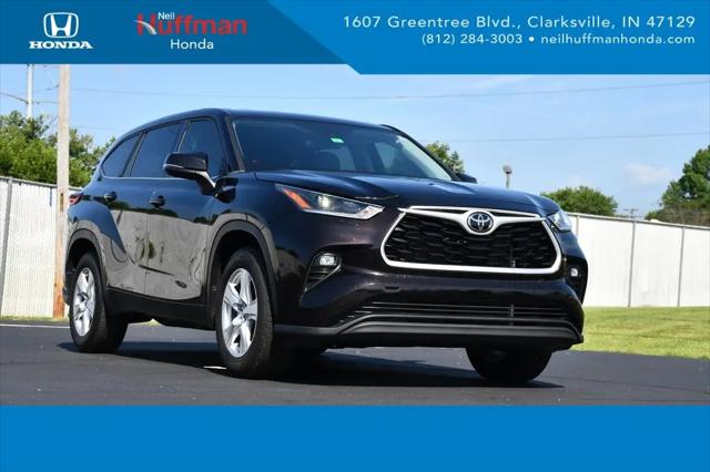 2021 Toyota Highlander LE for sale in Clarksville, IN