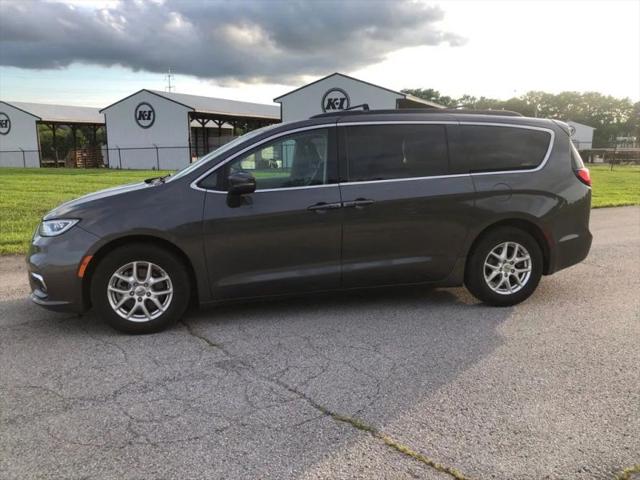 2022 Chrysler Pacifica Touring L for sale in Shelbyville, KY