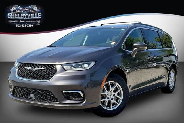 2022 Chrysler Pacifica Touring L for sale in Shelbyville, KY