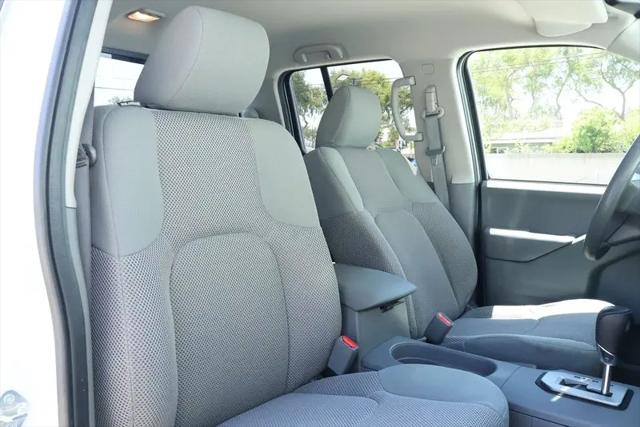 2021 Nissan Frontier Crew Cab SV 4x4
