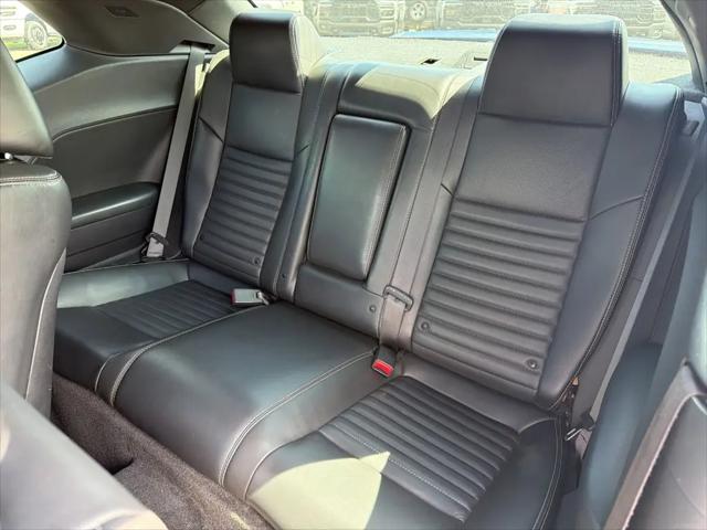 2013 Dodge Challenger R/T Plus
