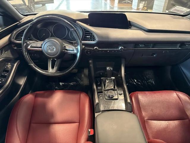 2023 Mazda Mazda3 2.5 S Carbon Edition