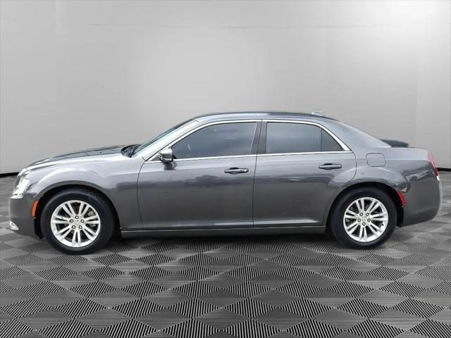 2021 Chrysler 300 Touring L