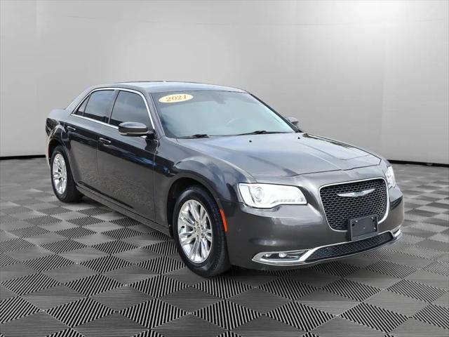 2021 Chrysler 300 Touring L for sale in Bloomington, IN