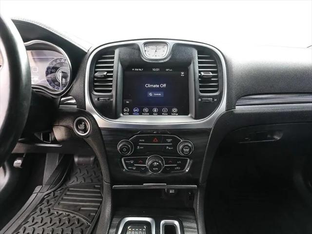 2021 Chrysler 300 Touring L