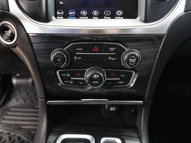 2021 Chrysler 300 Touring L
