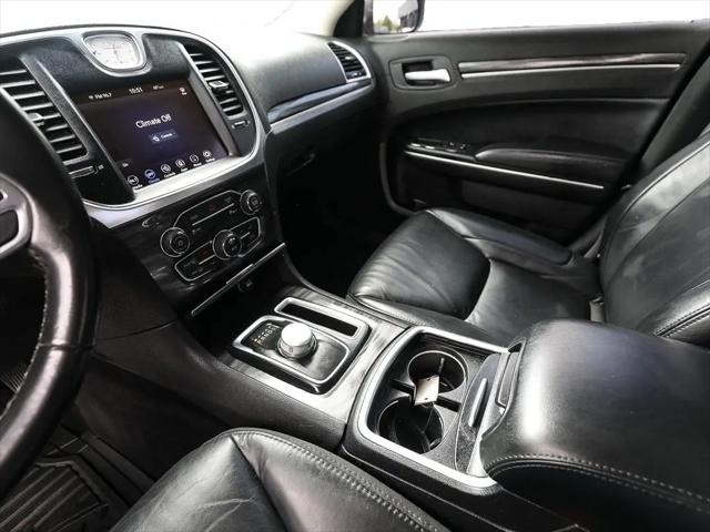 2021 Chrysler 300 Touring L