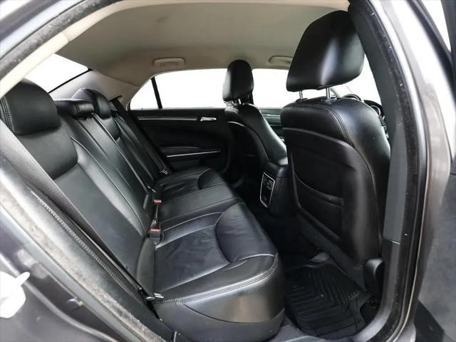 2021 Chrysler 300 Touring L