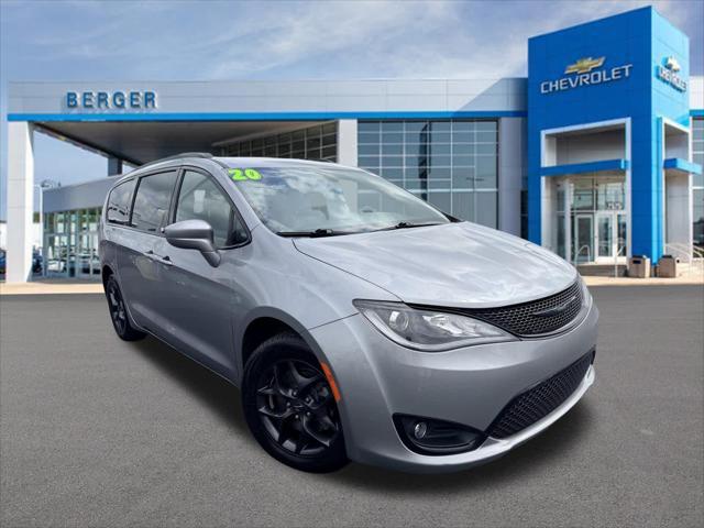 2020 Chrysler Pacifica Touring L for sale in Grand Rapids, MI