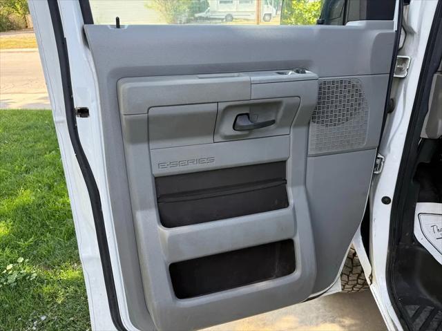 2011 Ford E-250 Commercial