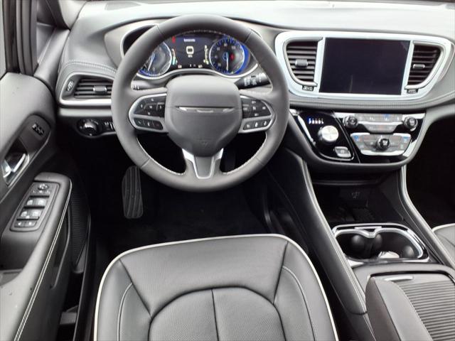 2027 Chrysler Pacifica Limited