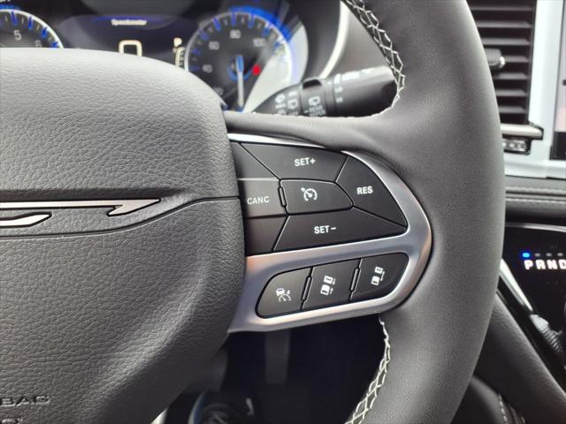 2027 Chrysler Pacifica Limited