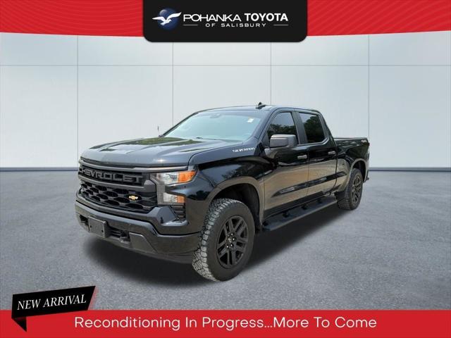 2022 Chevrolet Silverado 1500 4WD Crew Cab Standard Bed Custom 2022 Chevrolet Silverado 1500 4WD Crew Cab Standard Bed Custom