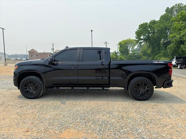 2022 Chevrolet Silverado 1500 4WD Crew Cab Standard Bed Custom 2022 Chevrolet Silverado 1500 4WD Crew Cab Standard Bed Custom
