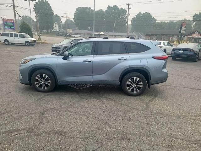 2021 Toyota Highlander XLE 2021 Toyota Highlander XLE