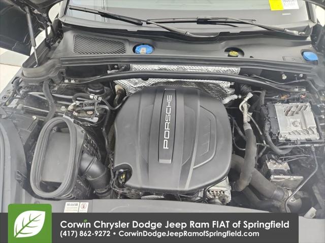 2020 Porsche Macan Base