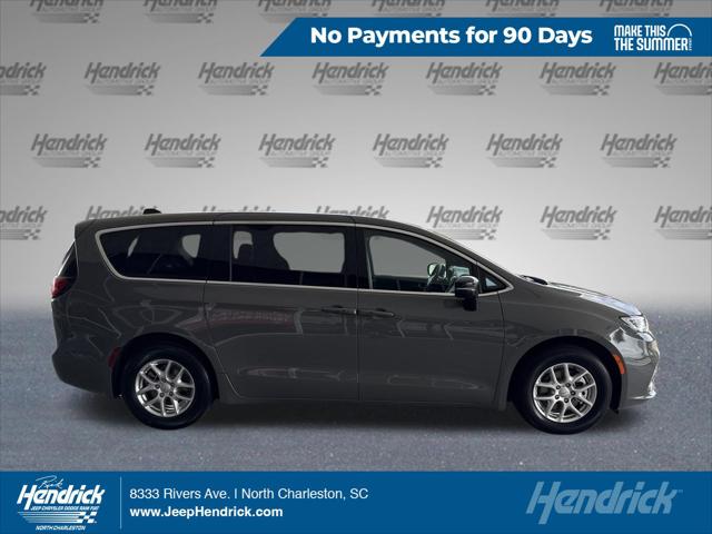 2025 Chrysler Pacifica Select for sale in North Charleston, SC