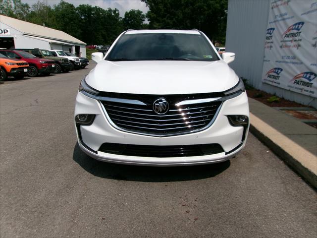 2024 Buick Enclave Essence AWD 2024 Buick Enclave Essence AWD