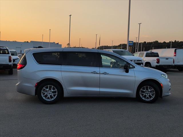 Used 2024 Chrysler Pacifica Touring L For Sale in Jackson, MI