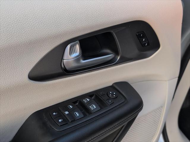 Used 2024 Chrysler Pacifica Touring L For Sale in Jackson, MI