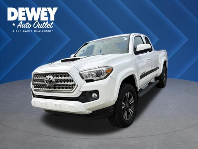 2017 Toyota Tacoma SR5 V6 for sale in Des Moines, IA