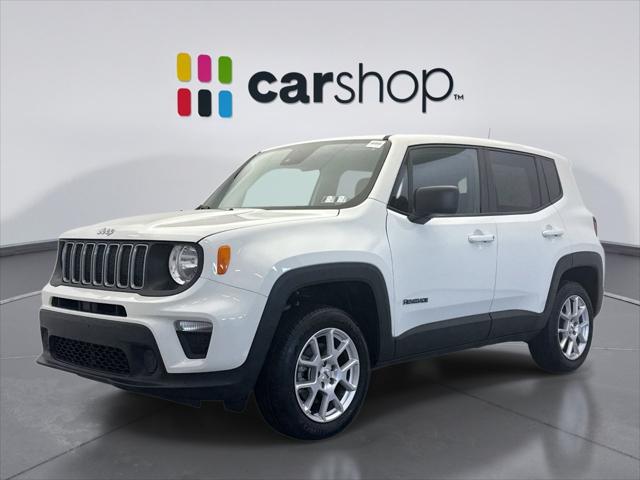 2023 Jeep Renegade Latitude 4x4 for sale in Robinson Township, PA