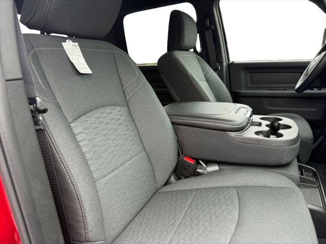 2026 Ram 2500 Black Express Crew Cab 4x4 64 Box
