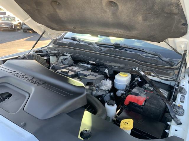 2022 Ram 3500 Big Horn Crew Cab 4x4 8 Box
