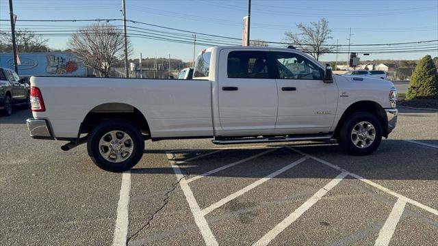 2024 Ram 3500 Big Horn Crew Cab 4x4 8 Box